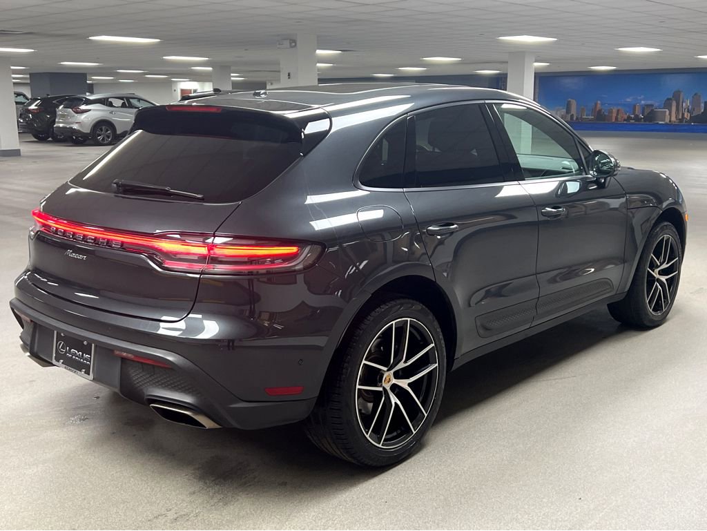 Used 2023 Porsche Macan image 7