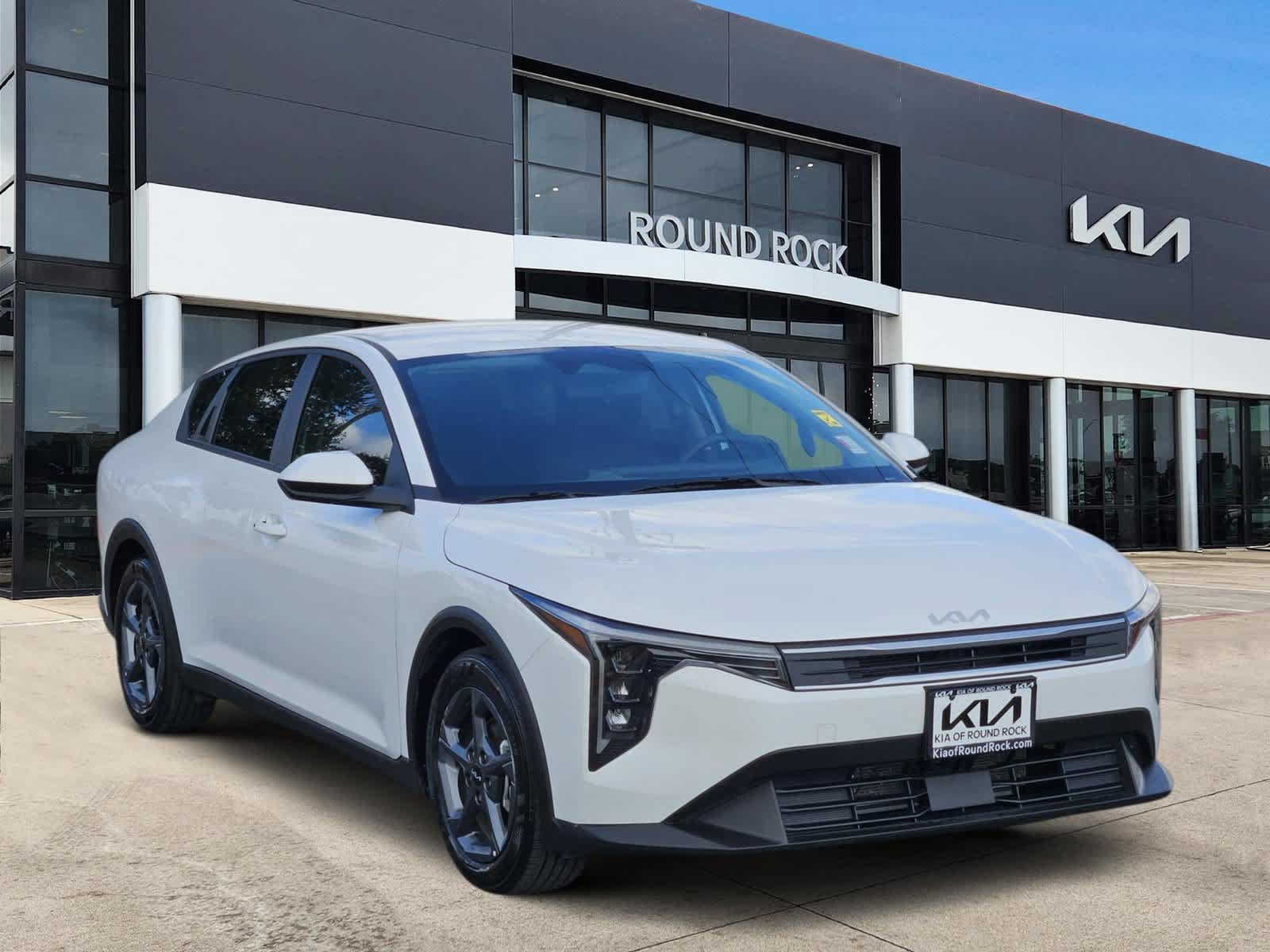 Certified 2025 Kia K4 FWD image 3