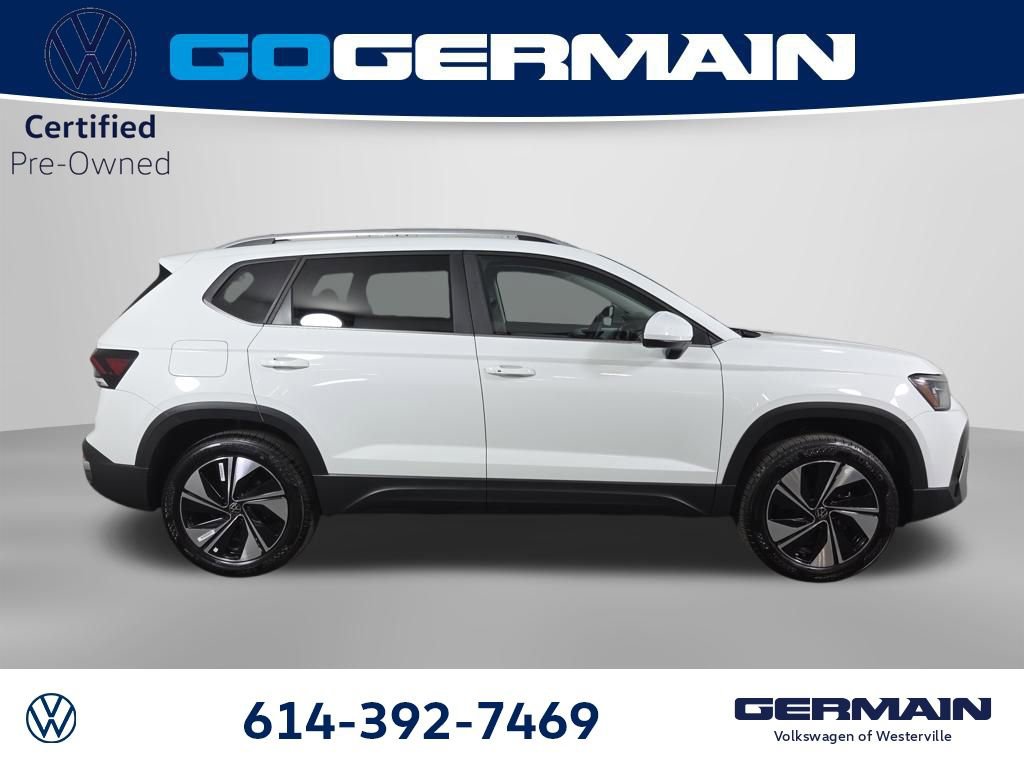 Used 2025 Volkswagen Taos SE AWD/4WD image 6
