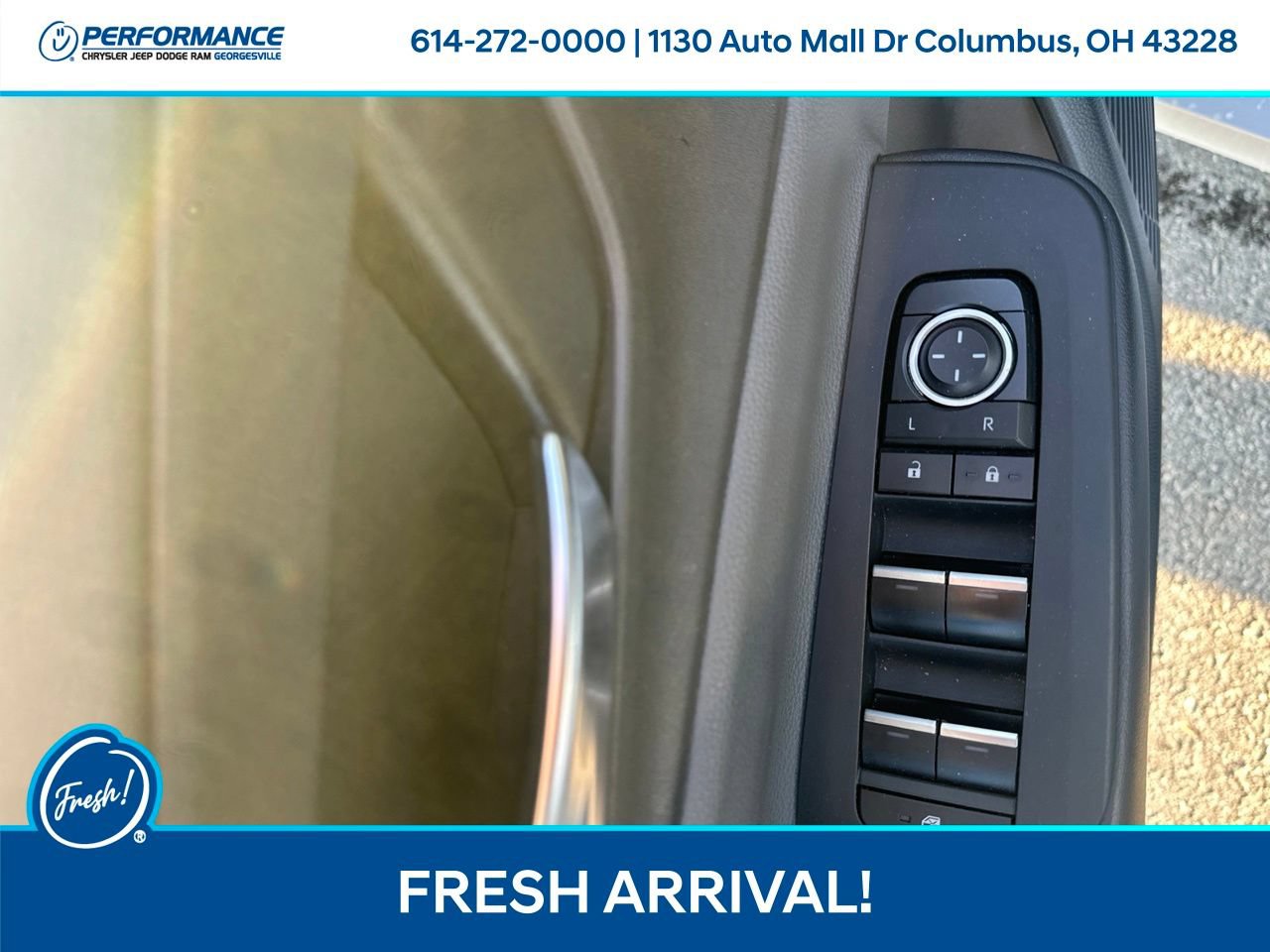 Used 2023 Toyota Prius AWD image 13