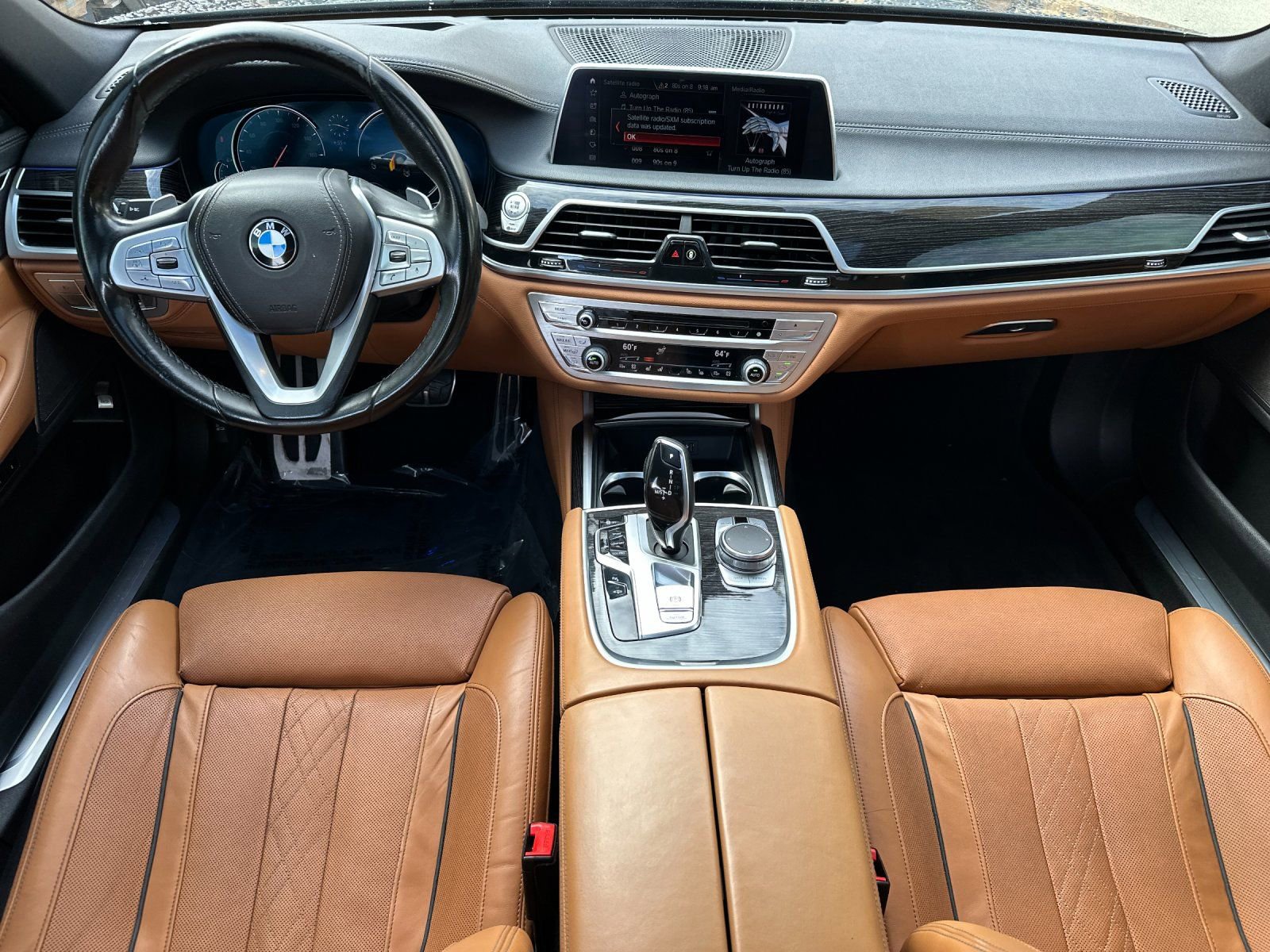 Used 2019 BMW 750i w/ M Sport Package image 15