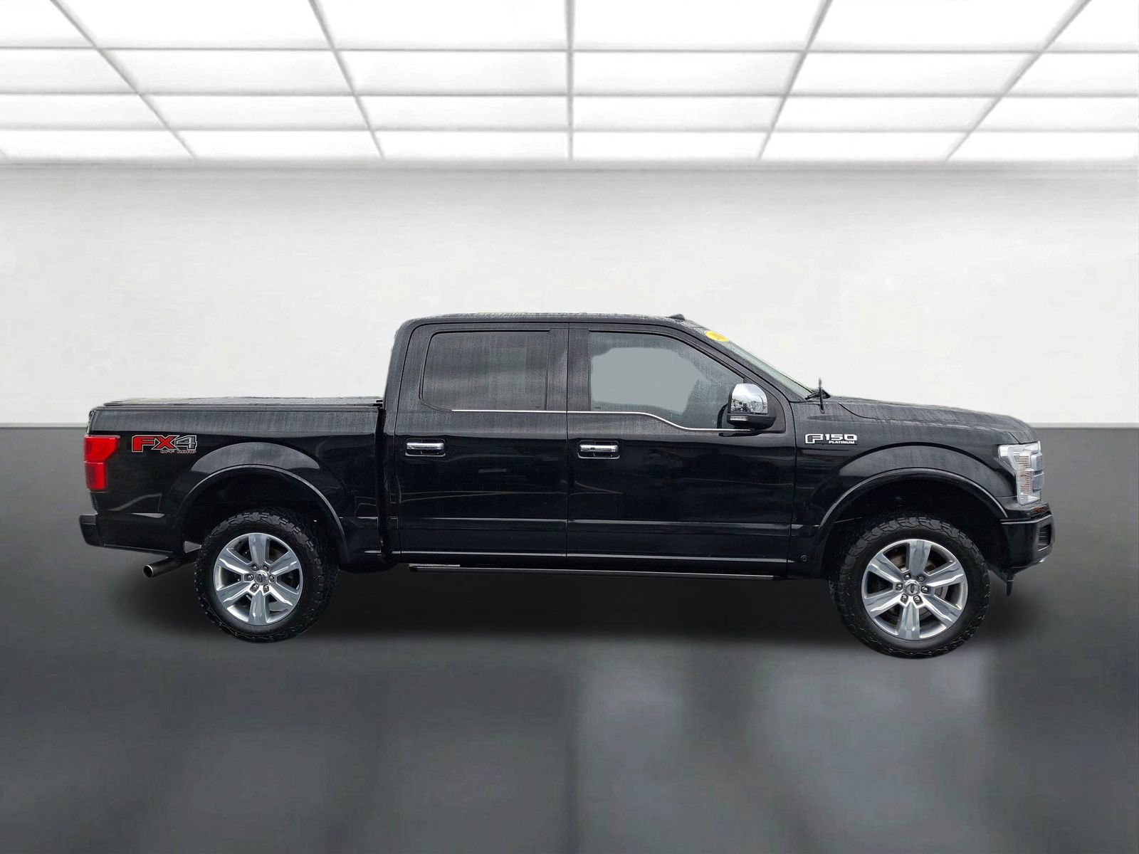 Used 2018 Ford F150 Platinum w/ Technology Package AWD/4WD image 2