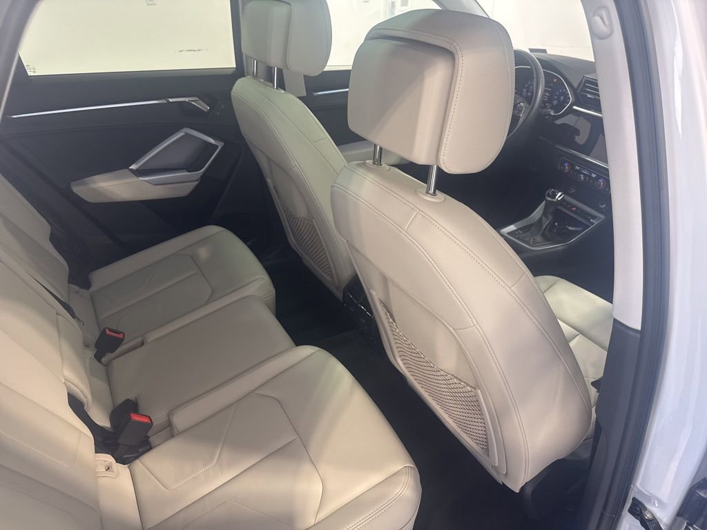 Used 2023 Audi Q3 2.0T Premium Plus image 24