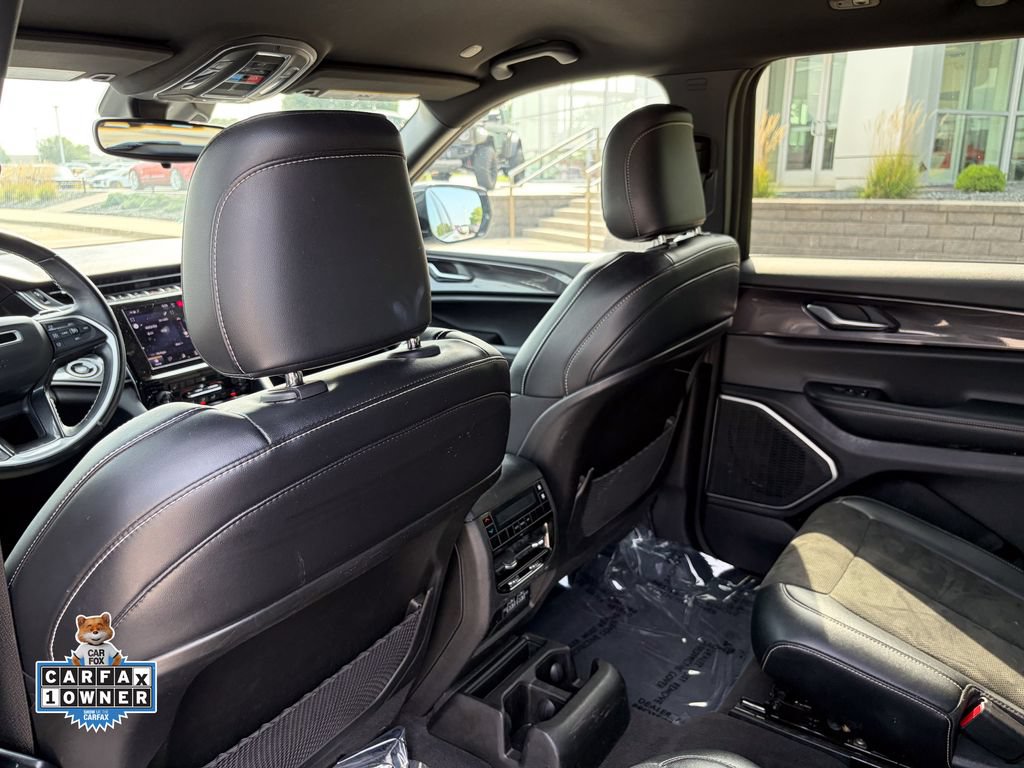 Used 2021 Jeep Grand Cherokee L Laredo AWD/4WD image 14