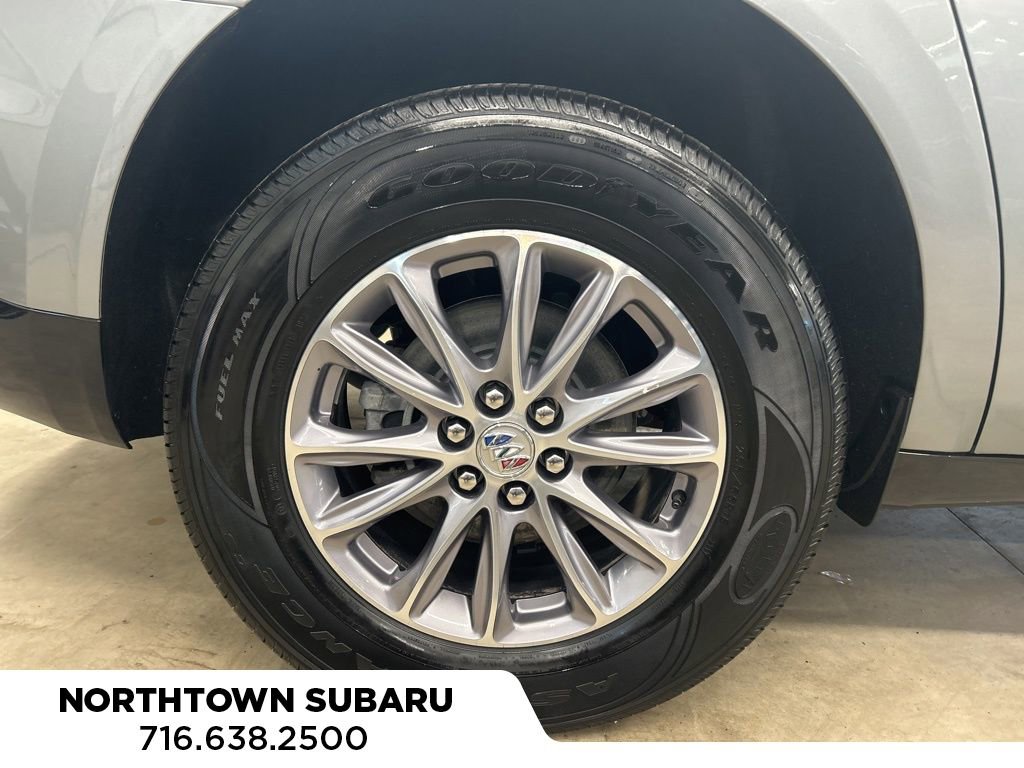 Used 2023 Buick Enclave Premium AWD/4WD image 25