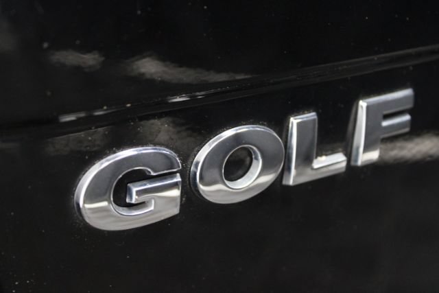 Used 2017 Volkswagen Golf S FWD image 8