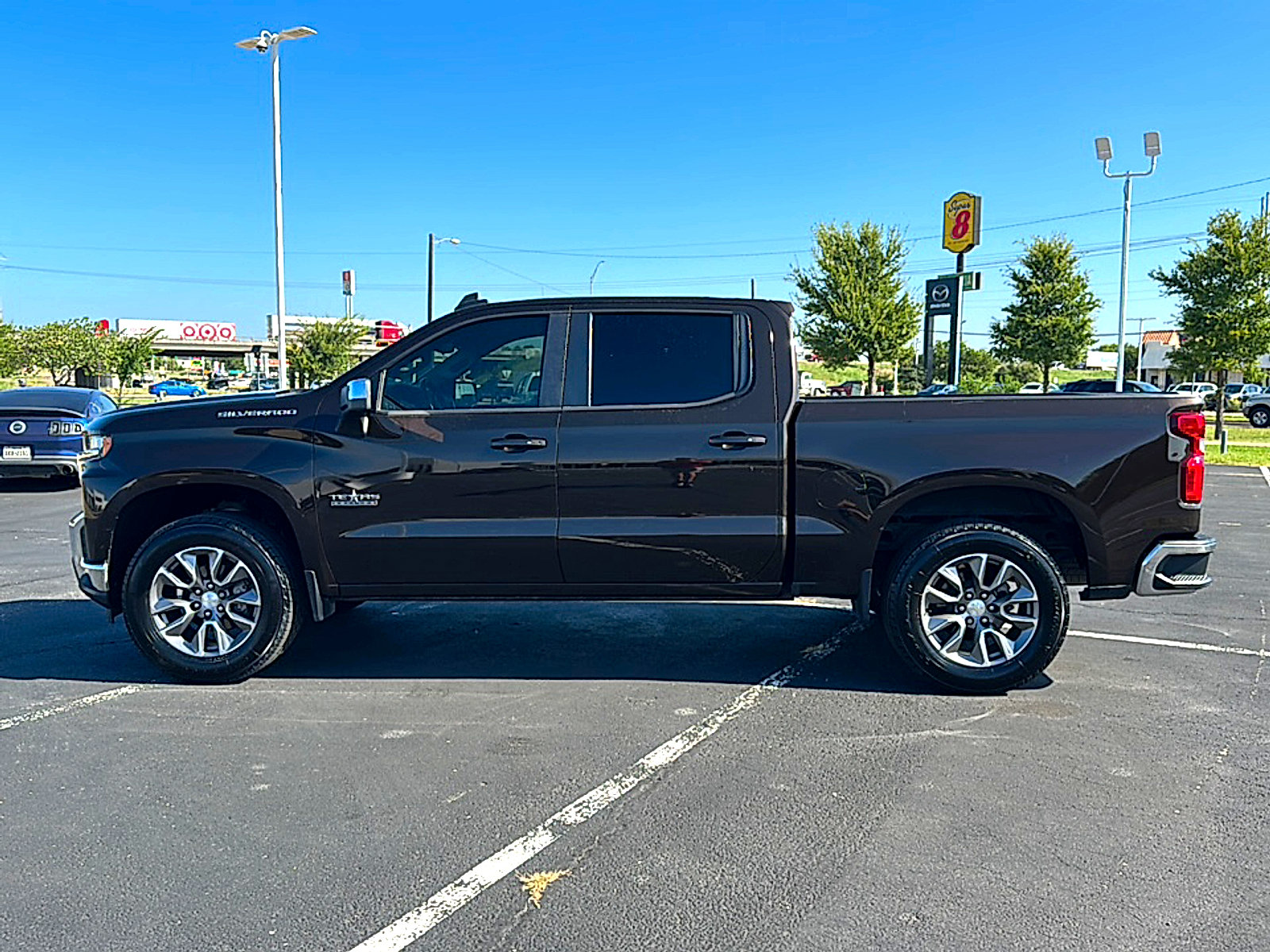 Used 2019 Chevrolet Silverado 1500 LT w/ Texas Edition RWD image 5