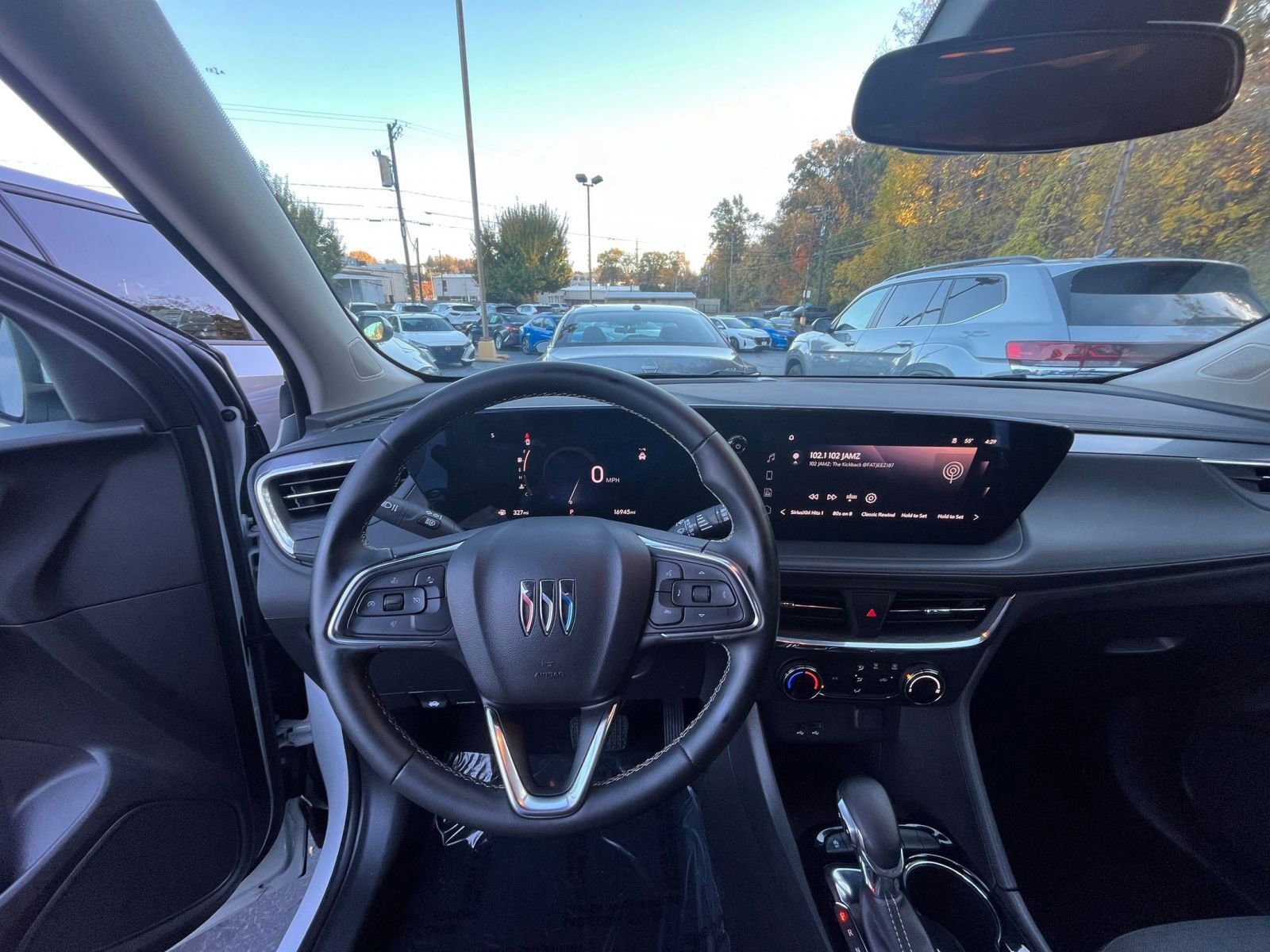 Used 2025 Buick Encore GX Preferred image 30