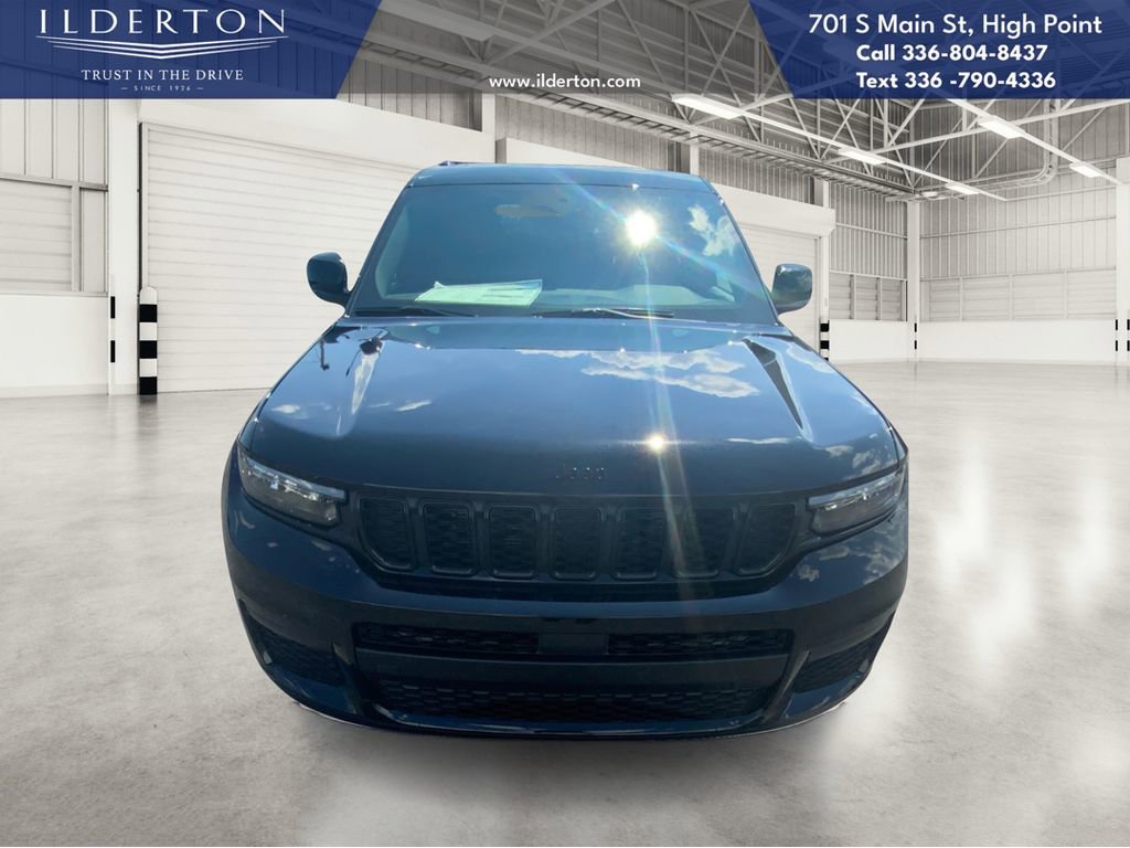 New 2025 Jeep Grand Cherokee L Altitude image 2