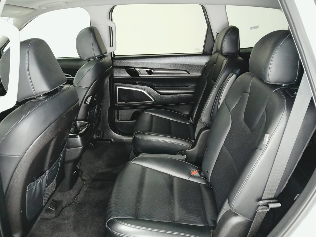 Used 2025 Kia Telluride S FWD image 12