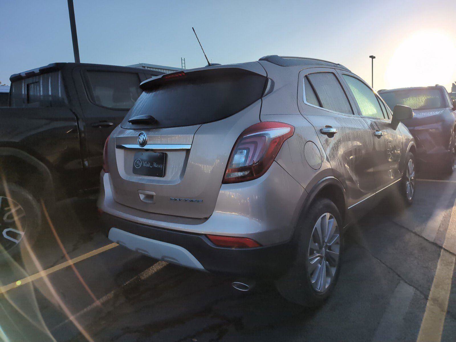 Used 2019 Buick Encore Preferred image 3