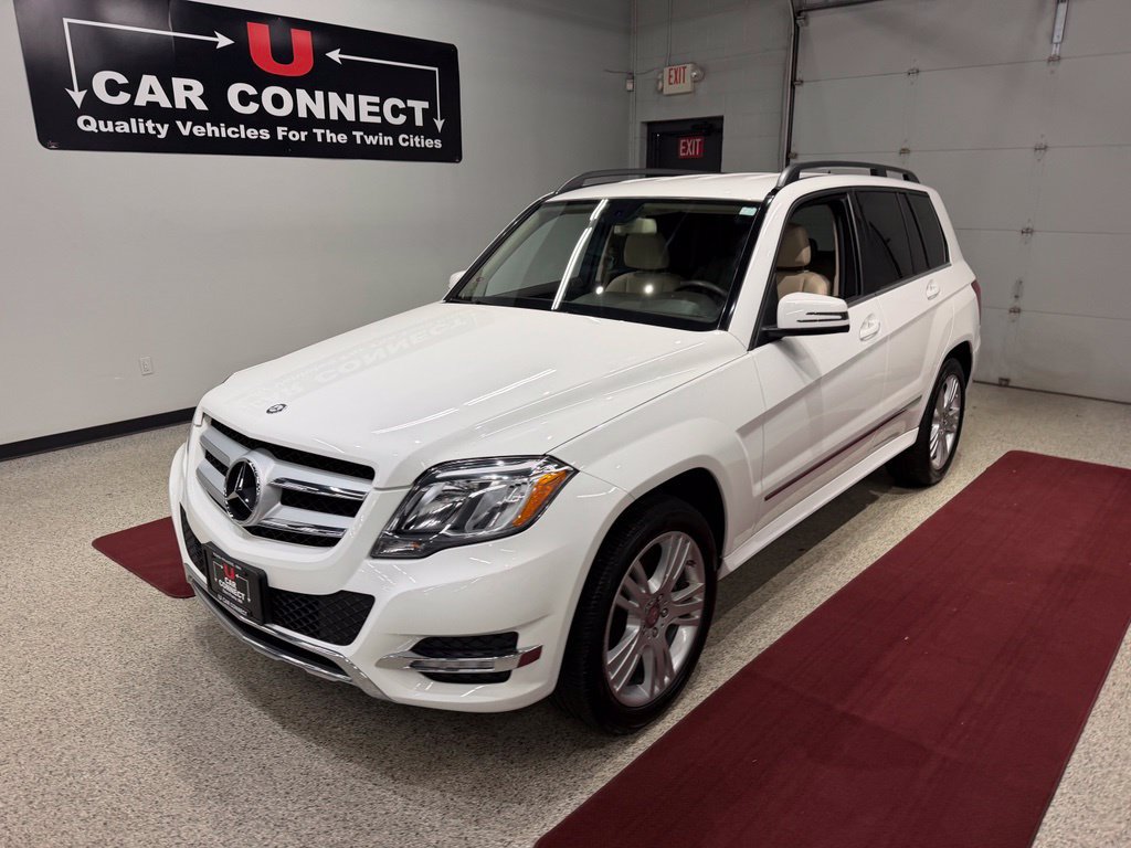 Used 2013 Mercedes-Benz GLK 350 4MATIC image 3