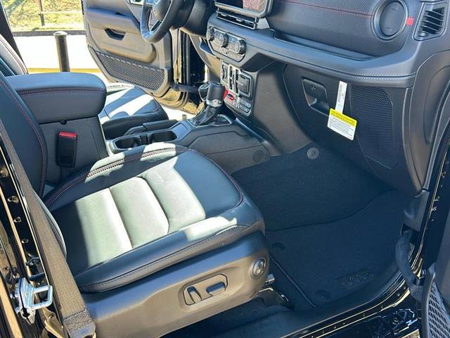 New 2025 Jeep Gladiator Rubicon w/ Convenience Group image 18