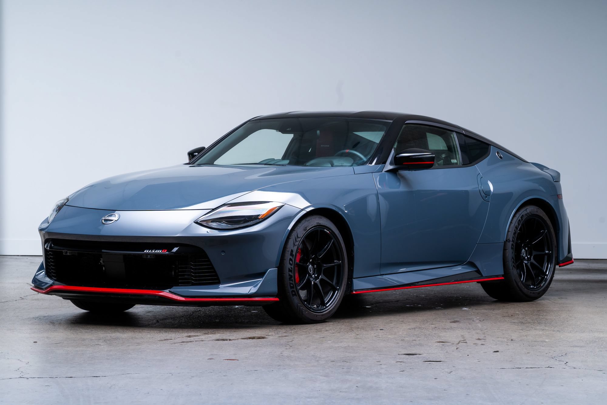 Used 2024 Nissan Z NISMO w/ Floor Mat Package RWD image 4