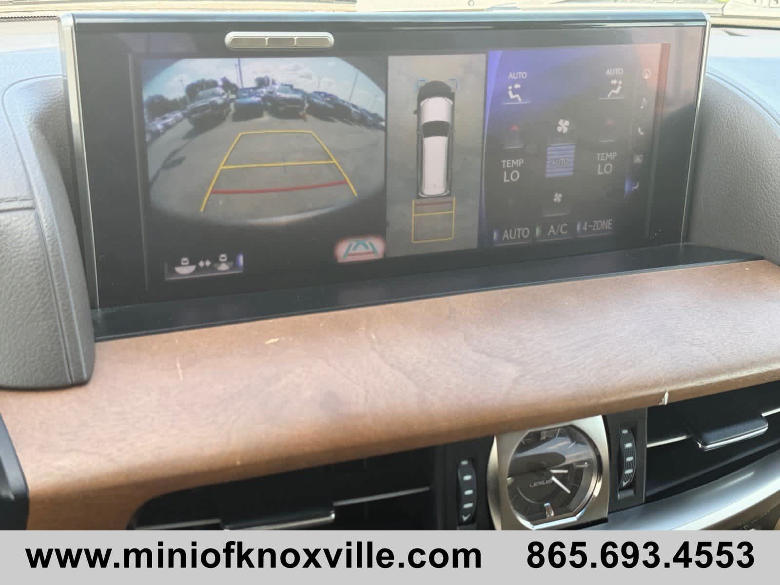 Used 2017 Lexus LX 570 4WD w/ Luxury Package image 34