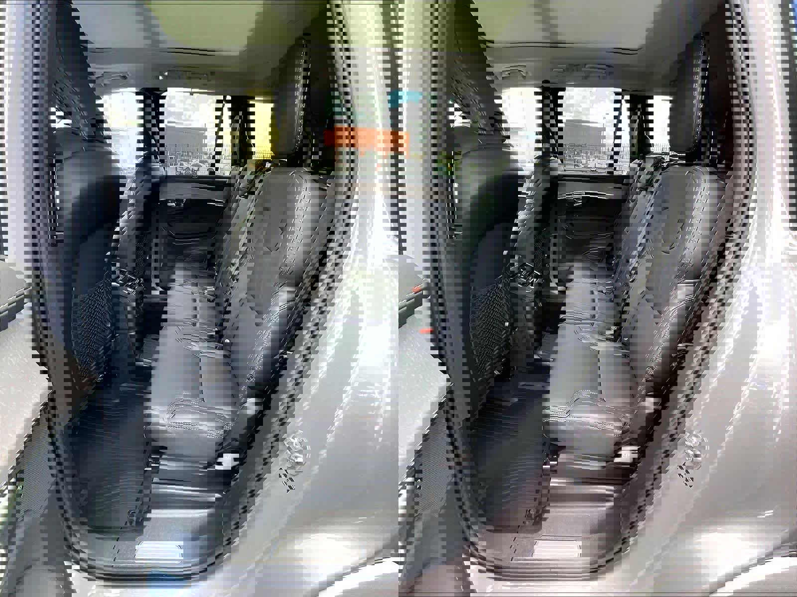 New 2026 Volvo XC90 T8 Ultra w/ Protection Package image 12