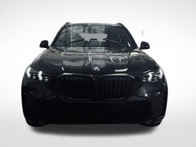 Used 2026 BMW X5 xDrive40i w/ M Sport Package image 3