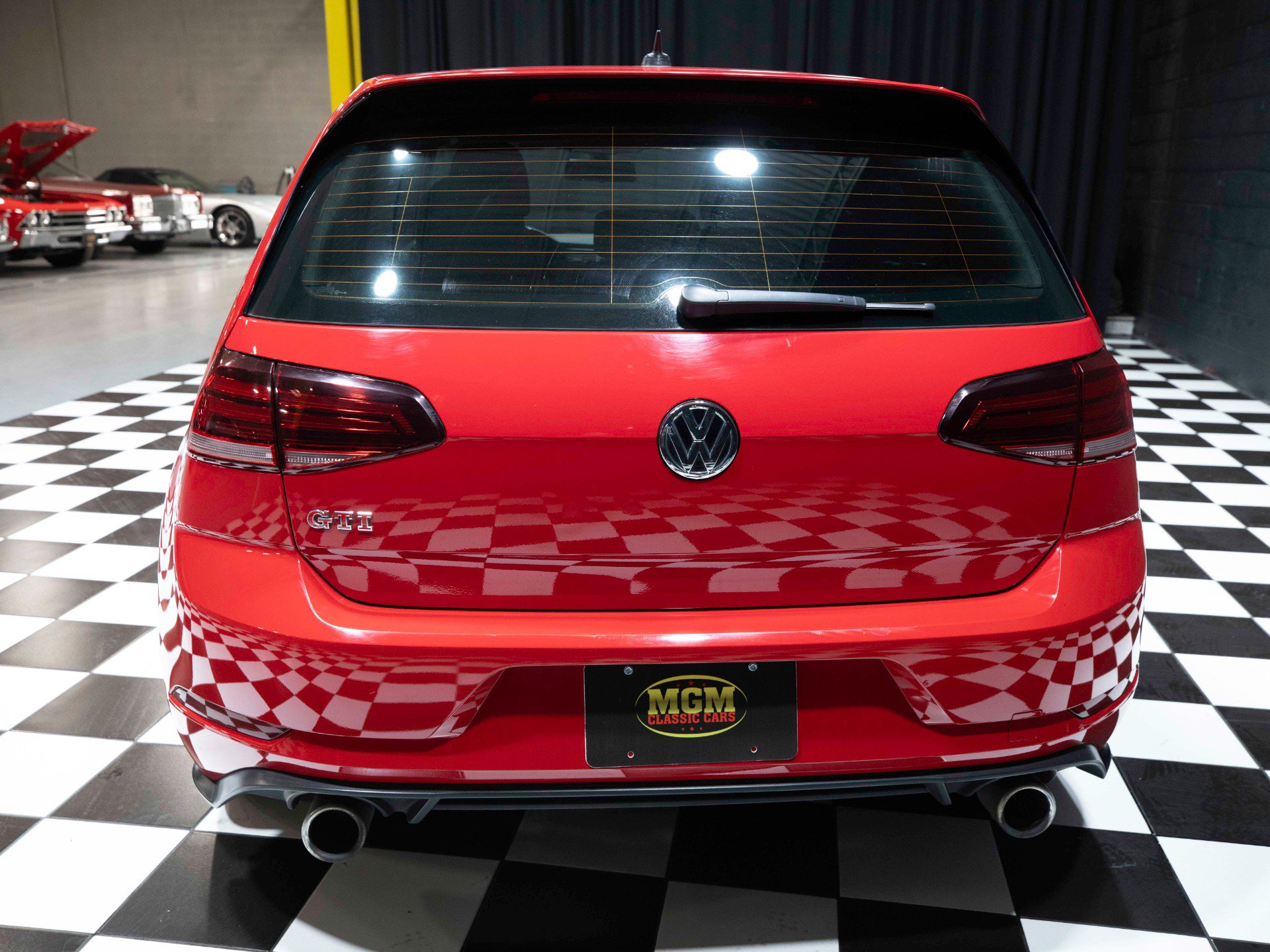 Used 2019 Volkswagen Golf 4-Door FWD image 17