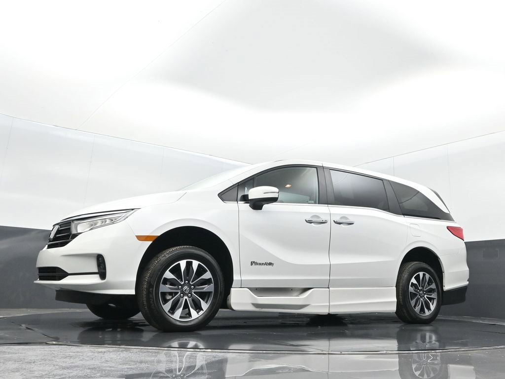 Used 2024 Honda Odyssey EX-L image 11