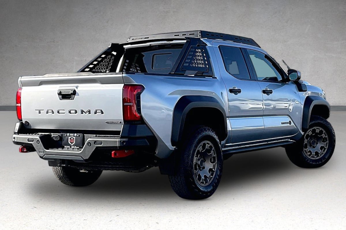 Used 2024 Toyota Tacoma 4x4 Double Cab Hybrid image 34
