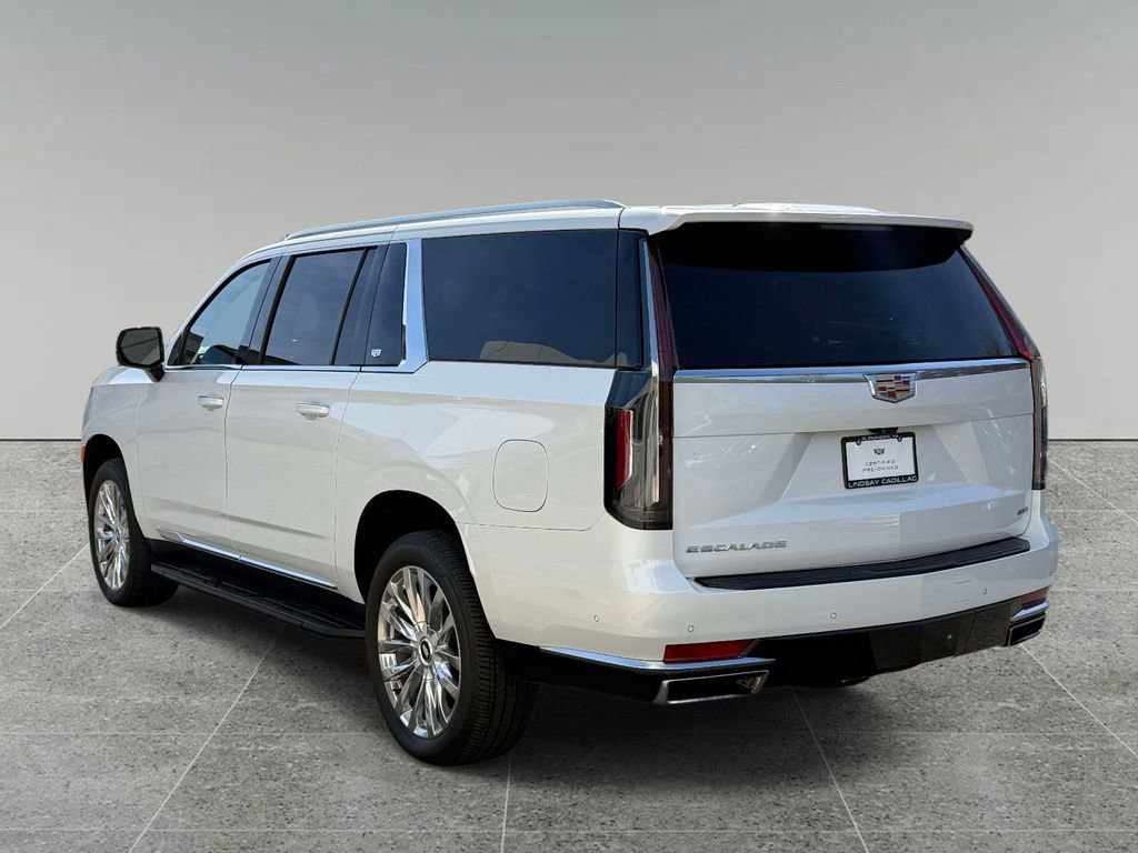 Used 2024 Cadillac Escalade ESV Premium Luxury w/ Performance Package image 12