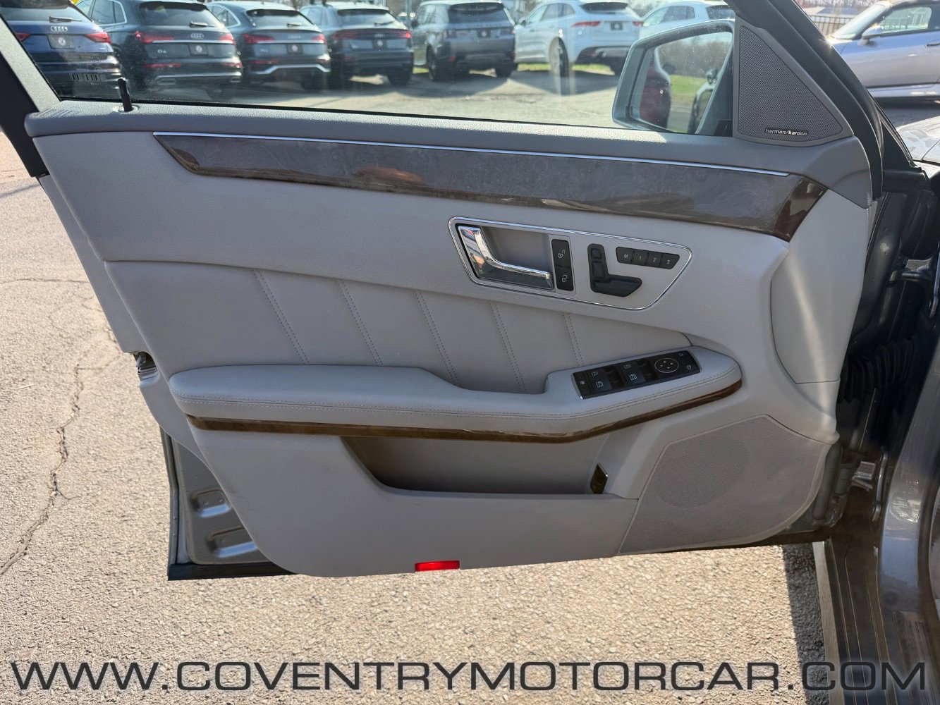 Used 2011 Mercedes-Benz E 350 4MATIC image 44