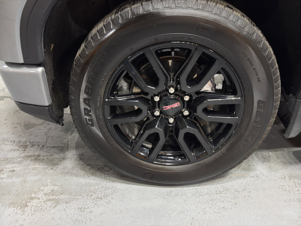 Used 2025 GMC Sierra 1500 Elevation w/ LPO, Elevation Black Package image 9