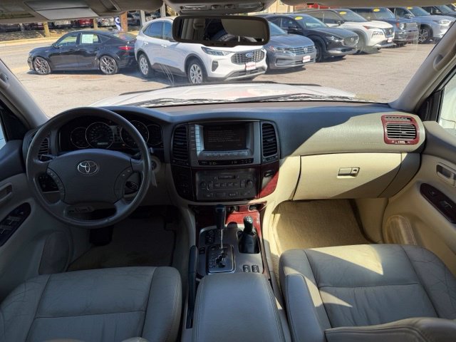 Used 2006 Toyota Land Cruiser w/ Convenience Pkg AWD/4WD image 3