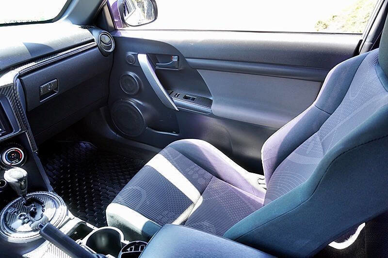 Used 2013 Scion tC FWD image 23