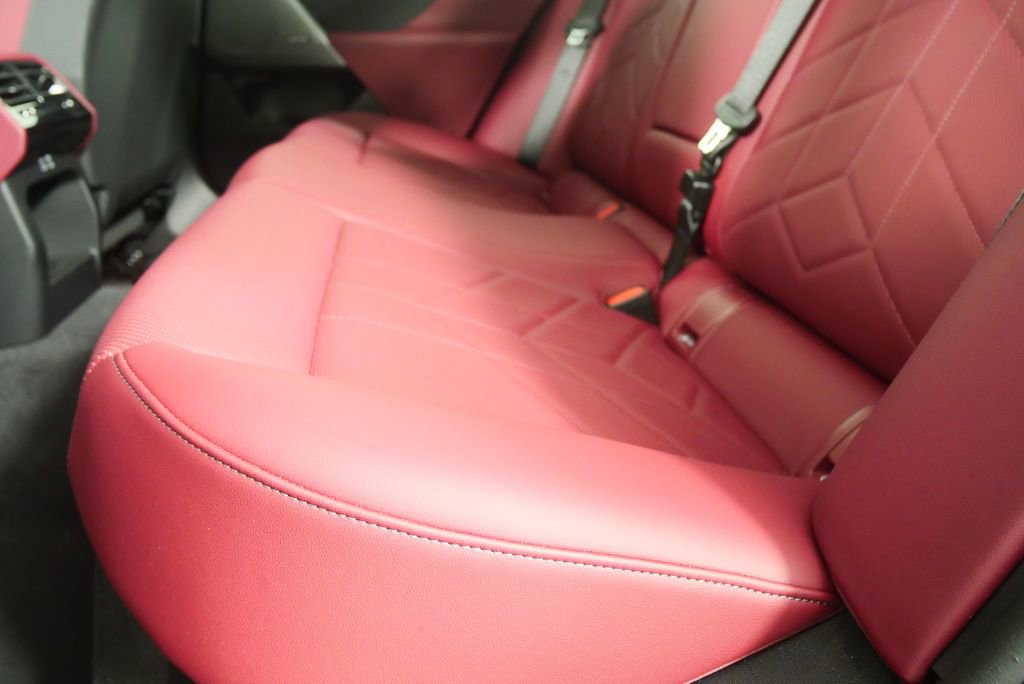 Certified 2025 BMW 530i image 15