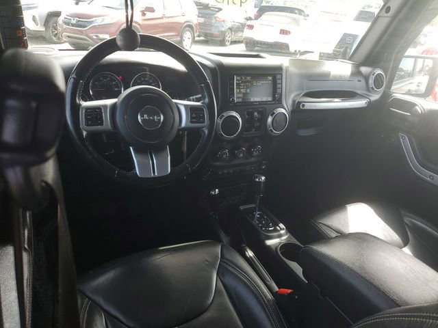 Used 2017 Jeep Wrangler Unlimited Rubicon AWD/4WD image 10