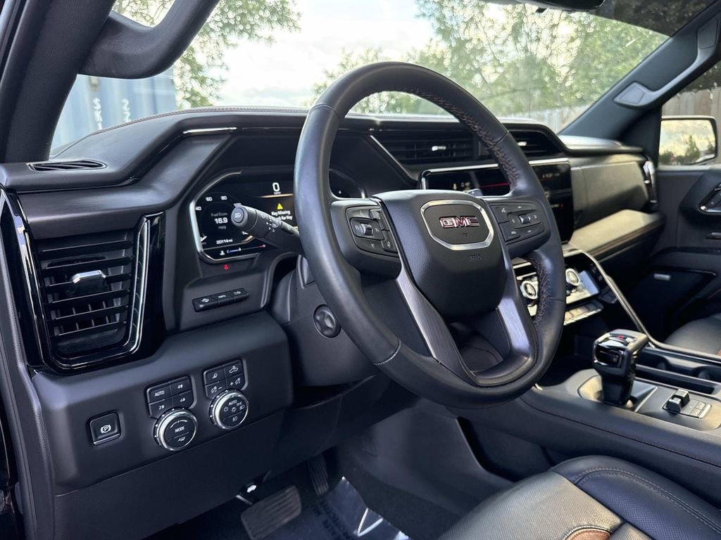 Used 2025 GMC Sierra 1500 AT4 w/ AT4 Premium Package AWD/4WD image 30