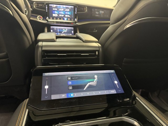 Used 2024 Jeep Grand Wagoneer Series III w/ Rear-Seat Entertainment Group image 30