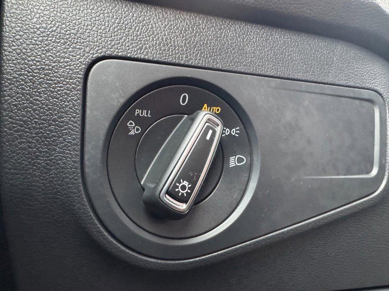 Used 2023 Volkswagen Tiguan SEL R-Line image 22