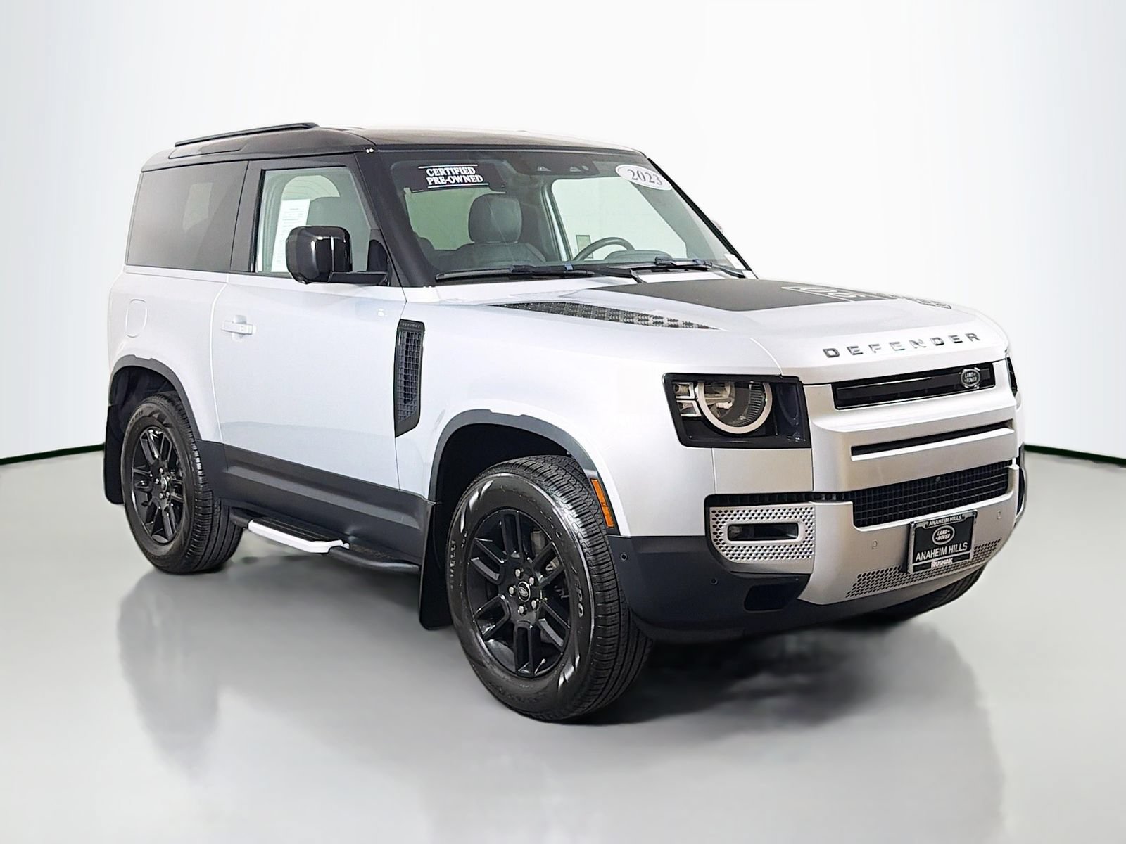 Certified 2023 Land Rover Defender 90 S AWD/4WD image 7