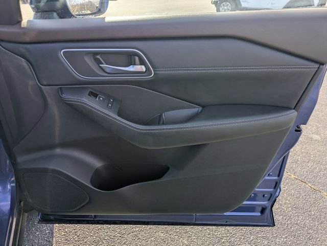 Used 2021 Nissan Rogue SL image 35