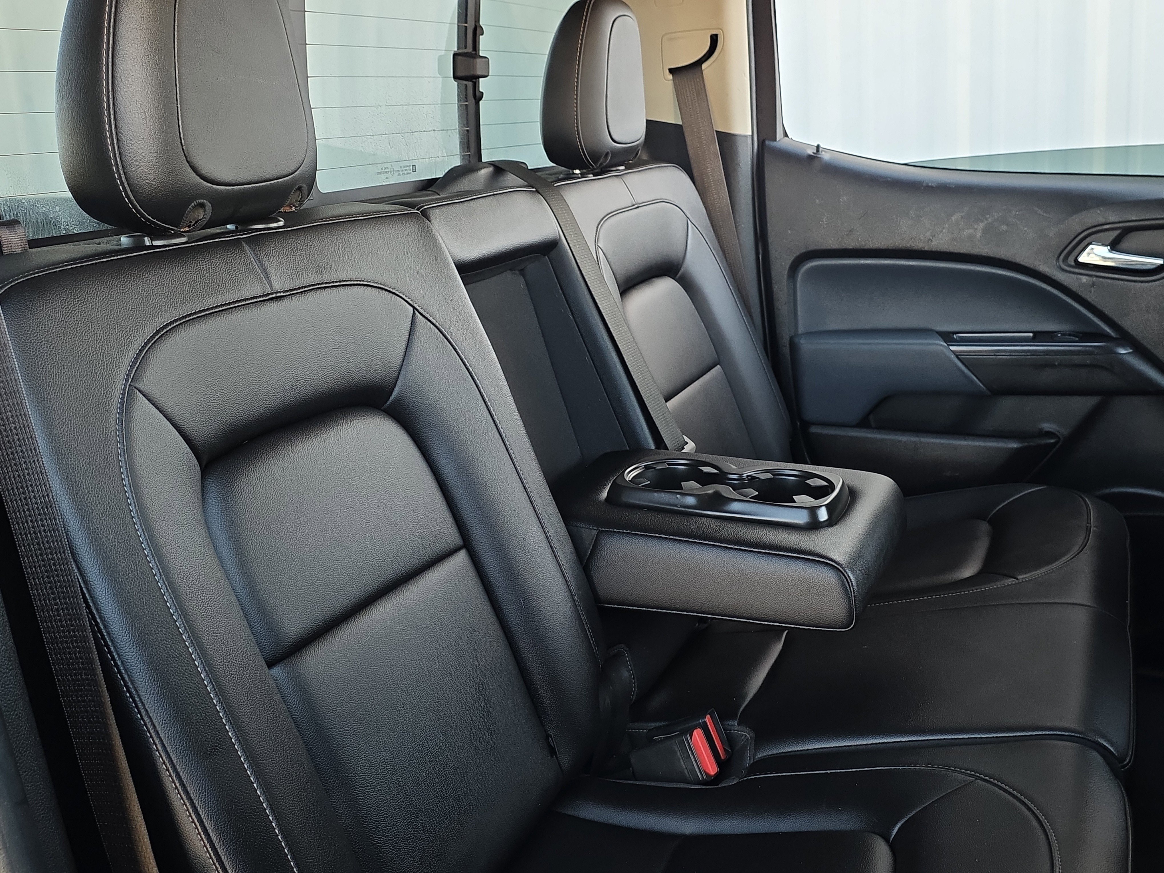 Used 2021 Chevrolet Colorado Z71 w/ Z71 Midnight Edition image 33