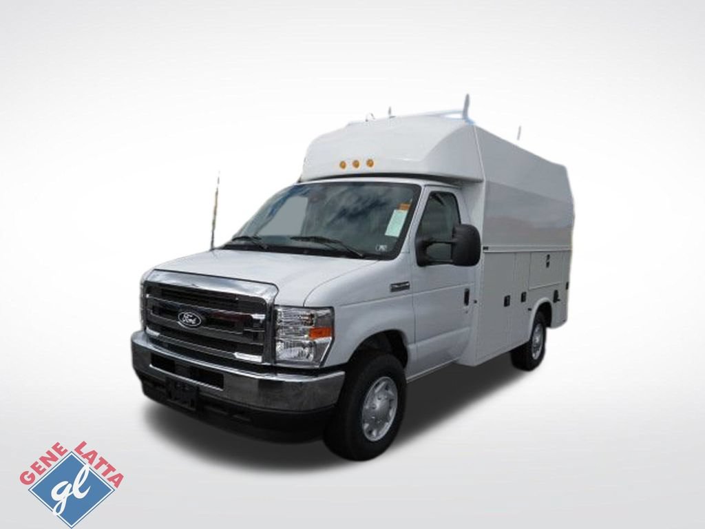 New 2026 Ford E-350 and Econoline 350 Super Duty w/ Power Equipment Group RWD video 3