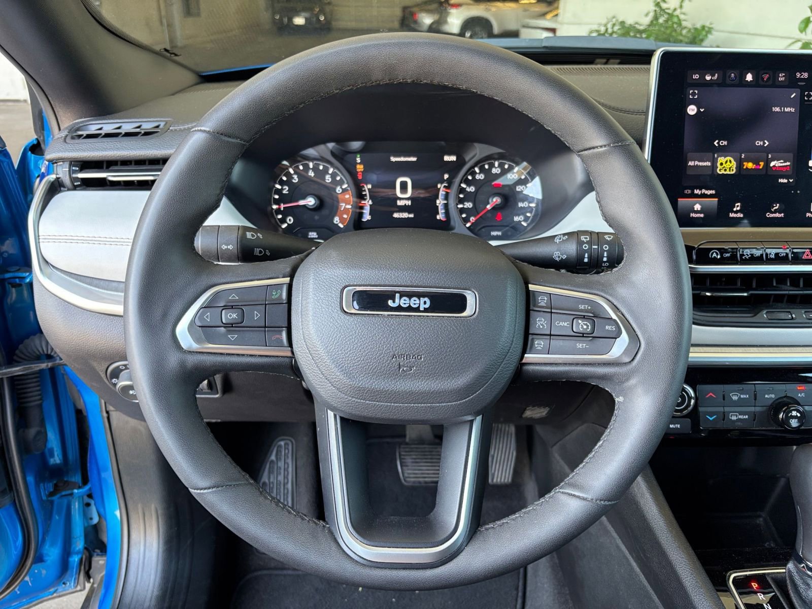 Used 2025 Jeep Compass Limited AWD/4WD image 29