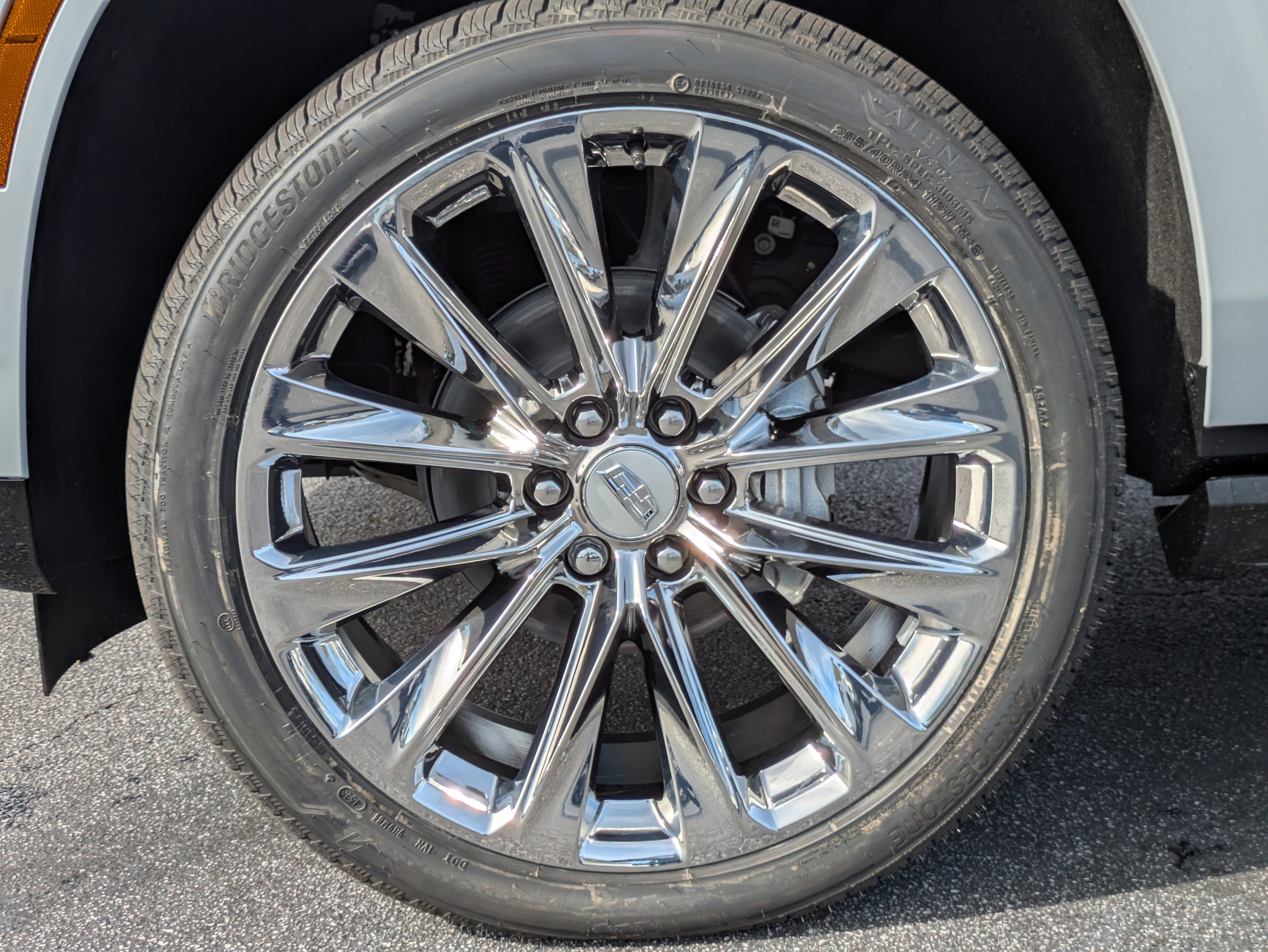 New 2026 Cadillac Escalade ESV Luxury w/ LPO, Radiant Package image 34