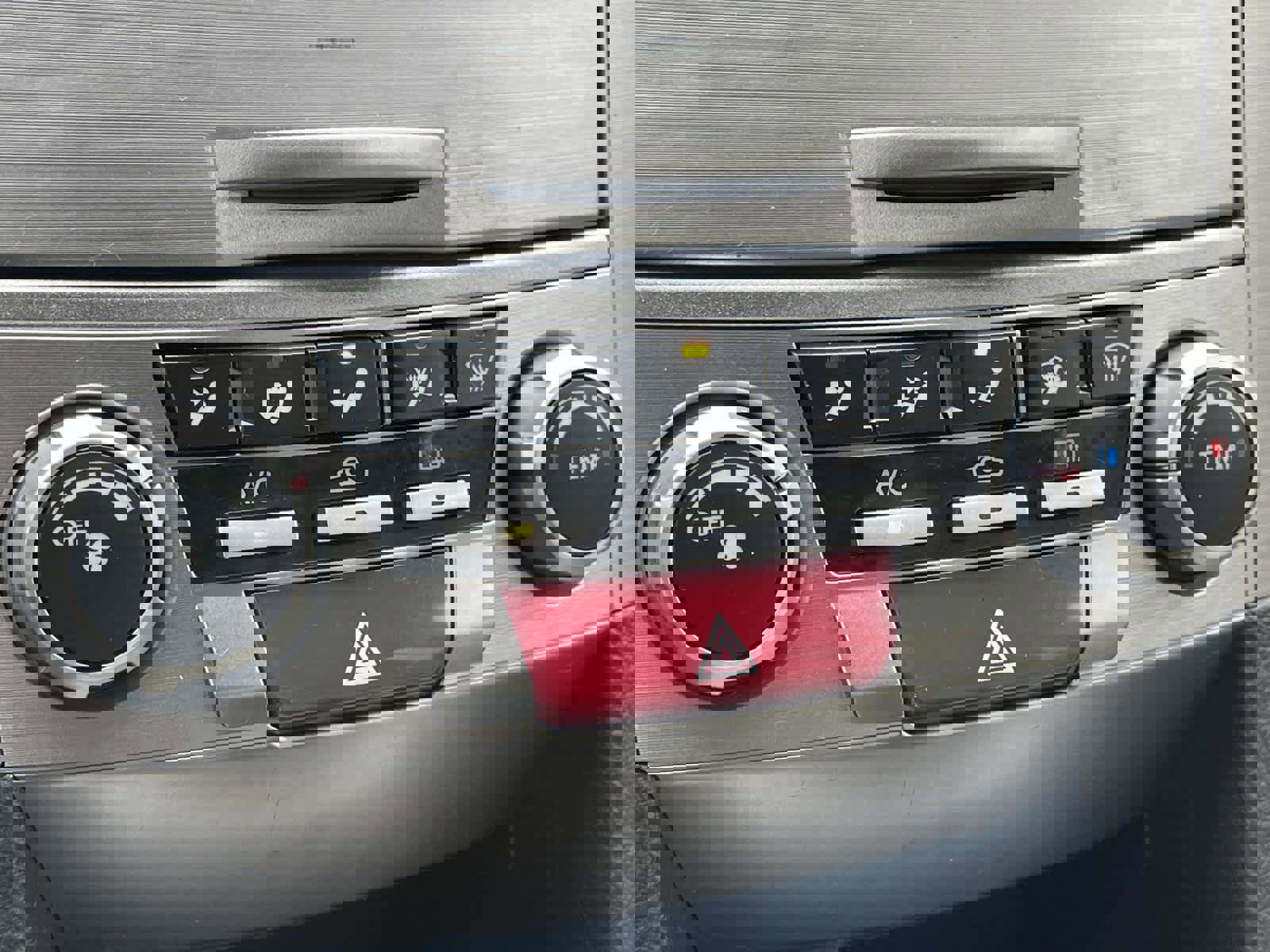 Used 2011 Subaru Outback 2.5i Premium image 20