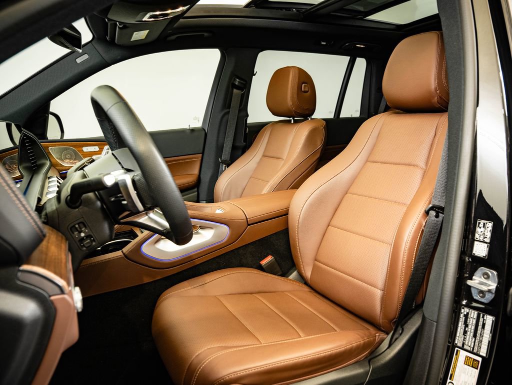 Certified 2026 Mercedes-Benz GLS 450 4MATIC image 25
