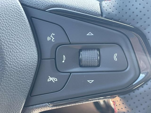 New 2026 Chevrolet Trax RS w/ Sunroof Package FWD image 18