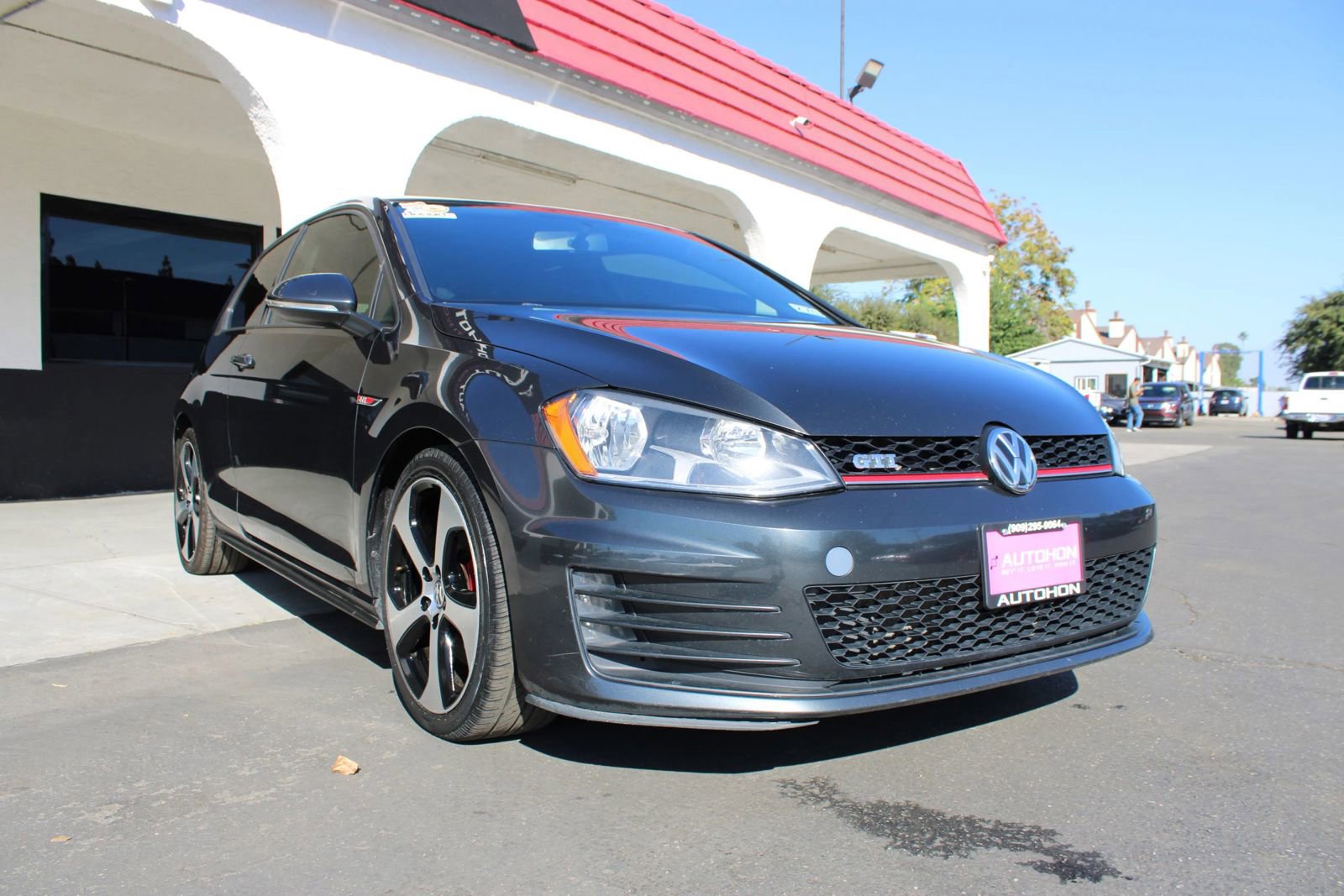 Used 2015 Volkswagen GTI S image 4