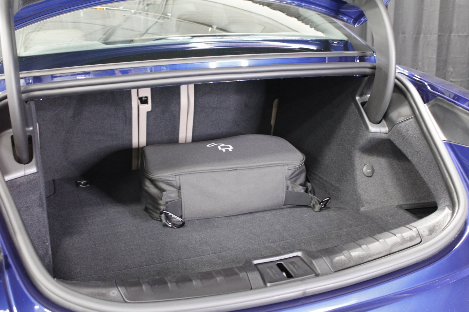 Certified 2021 Porsche Taycan image 16