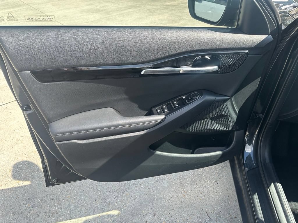 Used 2025 Kia Seltos S FWD image 11