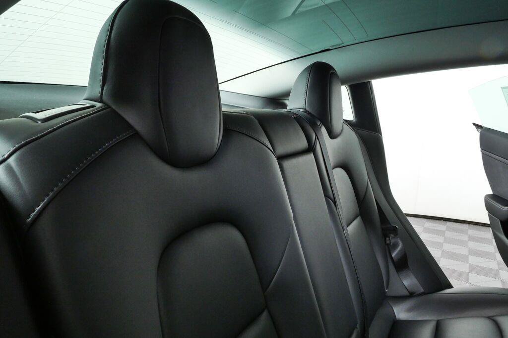 Used 2023 Tesla Model 3 Standard Range RWD image 19