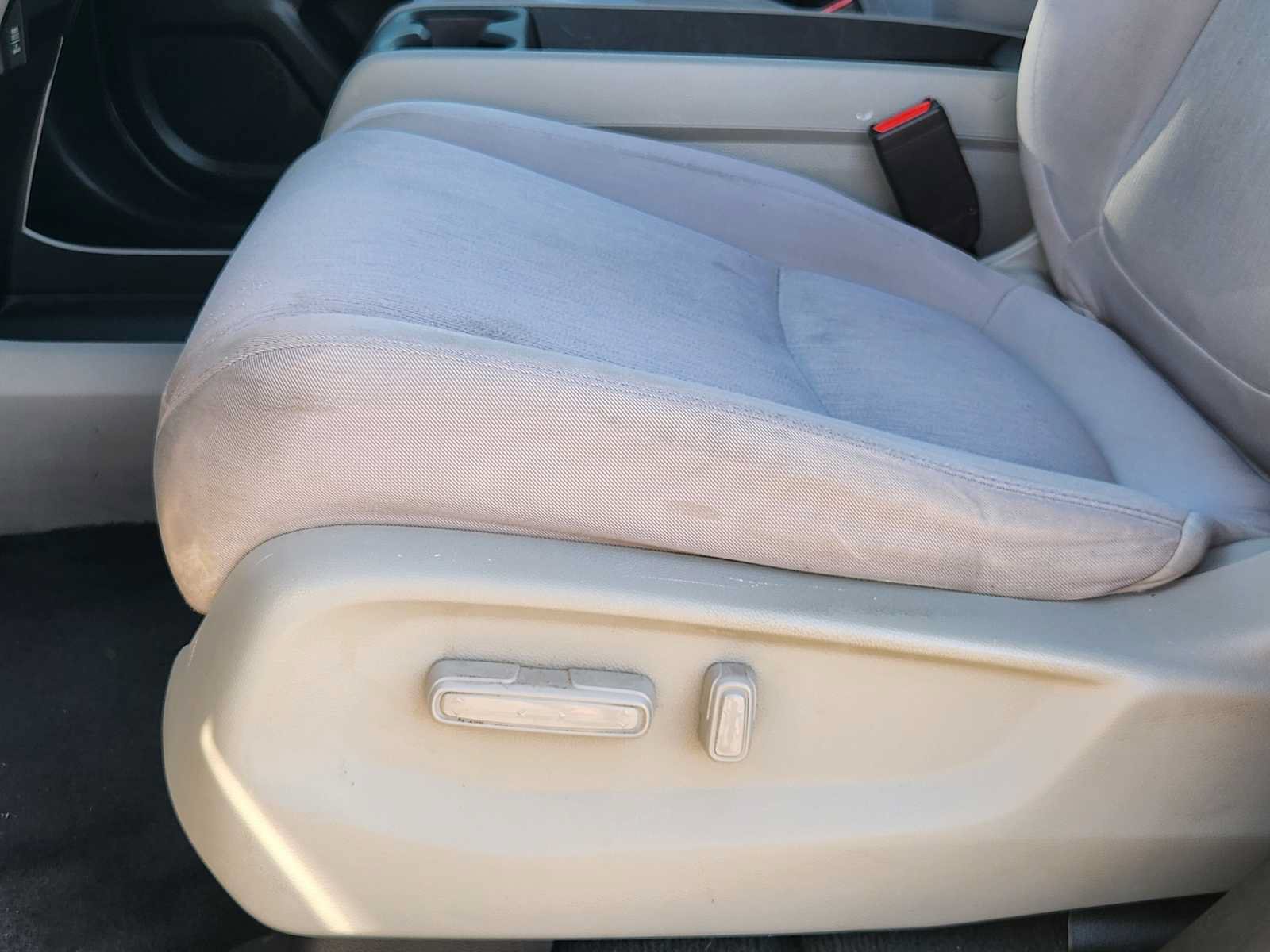 Used 2018 Honda Odyssey LX image 23