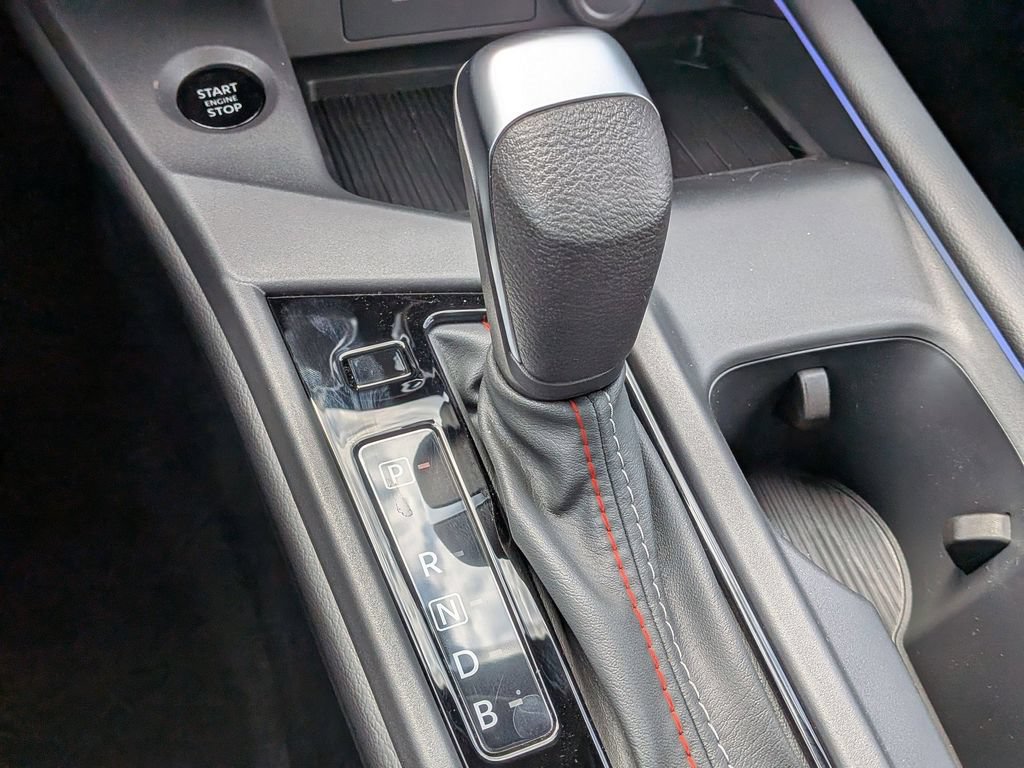 New 2026 Nissan Sentra SR FWD image 18