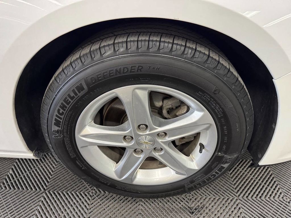 Used 2019 Chevrolet Malibu LS image 20